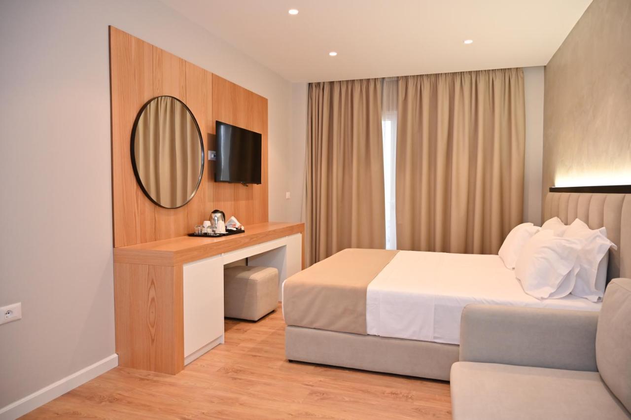 Zanzi Hotel