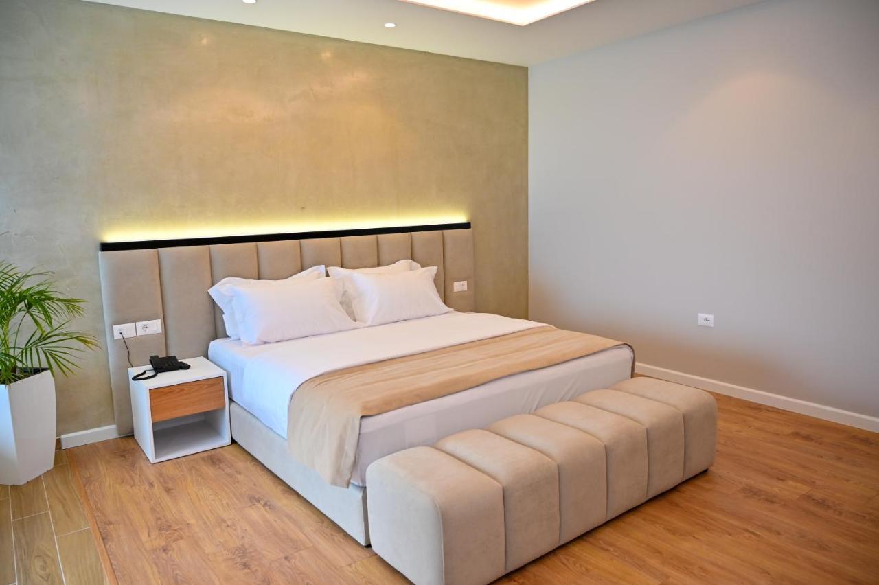 Zanzi Hotel