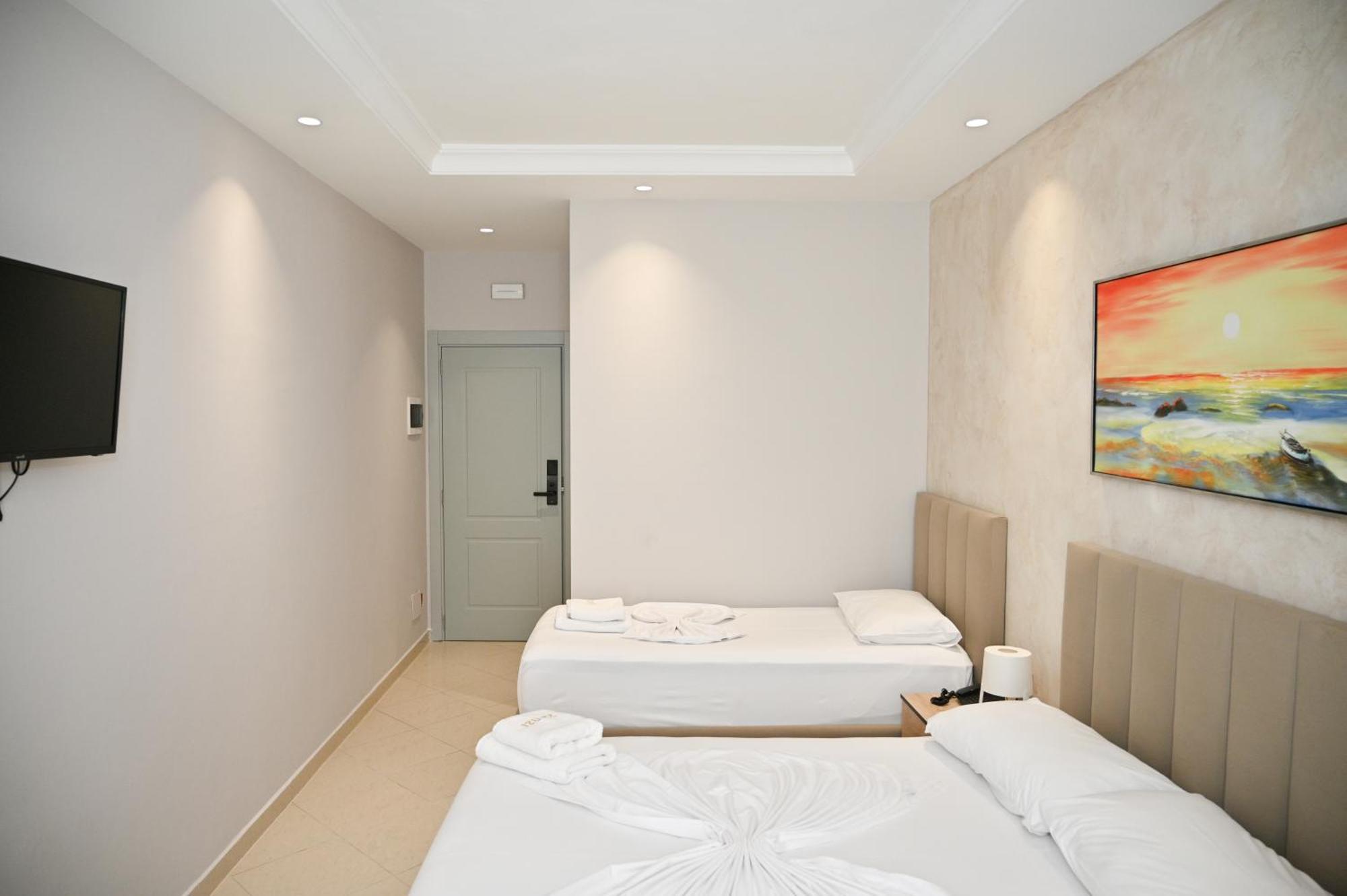 Zanzi Hotel Durres